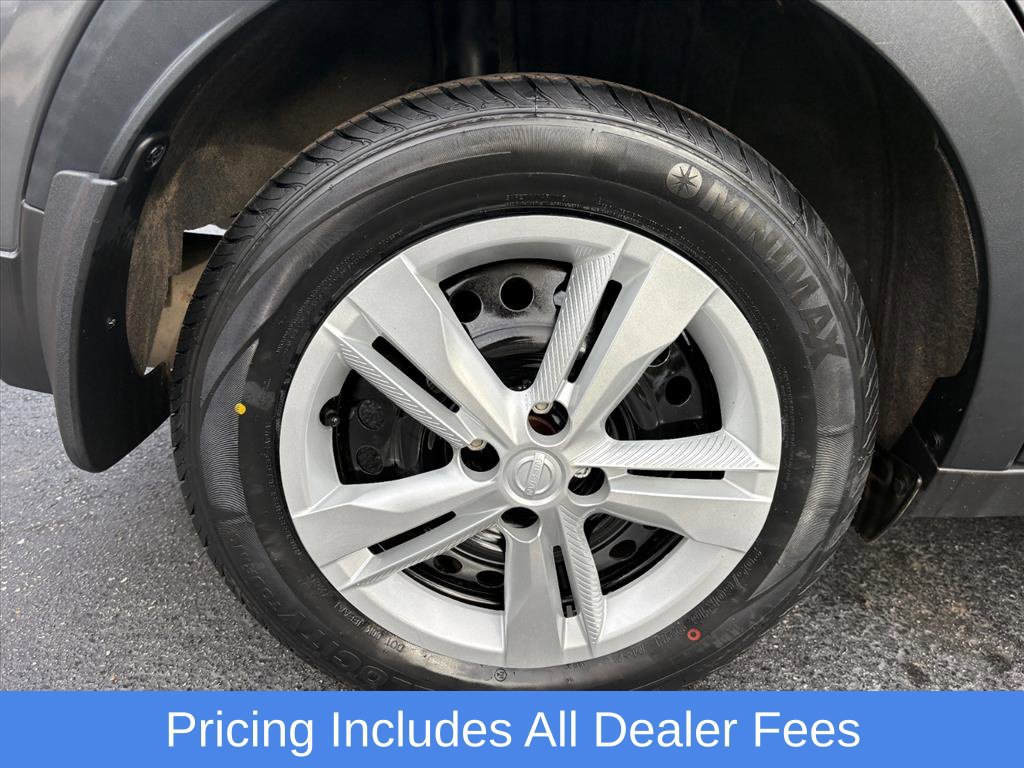 Used 2024 Nissan Kicks S FWD image 27