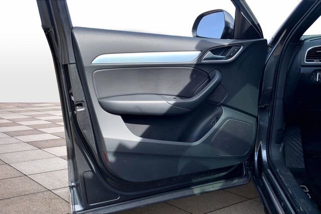 Used 2018 Audi Q3 2.0T Premium w/ Convenience Package image 26