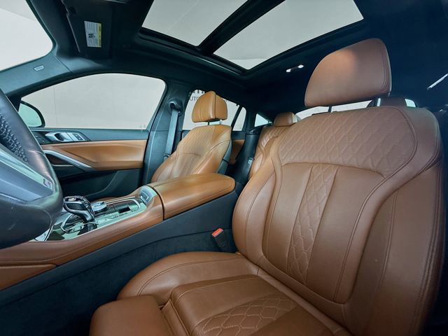 Used 2022 BMW X6 xDrive40i w/ Executive Package image 21