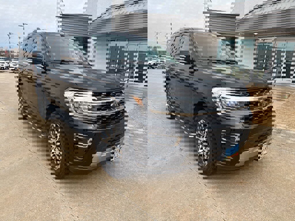 Used 2023 Ford Expedition Limited image 1
