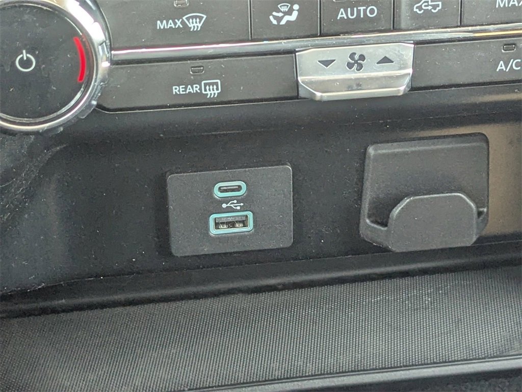 Used 2024 Ford F150 XLT w/ Tow/Haul Package image 23