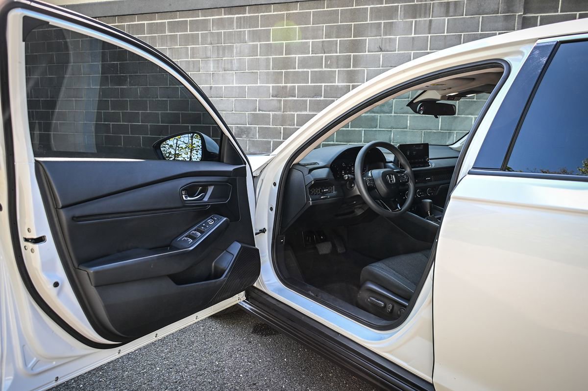 Used 2024 Honda Accord EX image 7