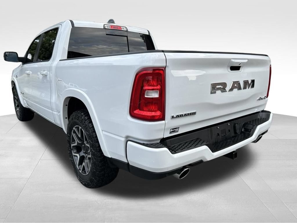 Used 2026 RAM 1500 Laramie AWD/4WD image 3