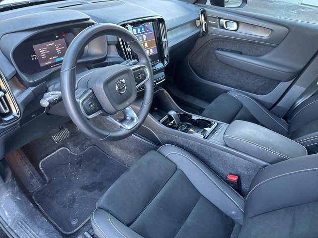 Certified 2023 Volvo C40 P8 Recharge Ultimate image 9