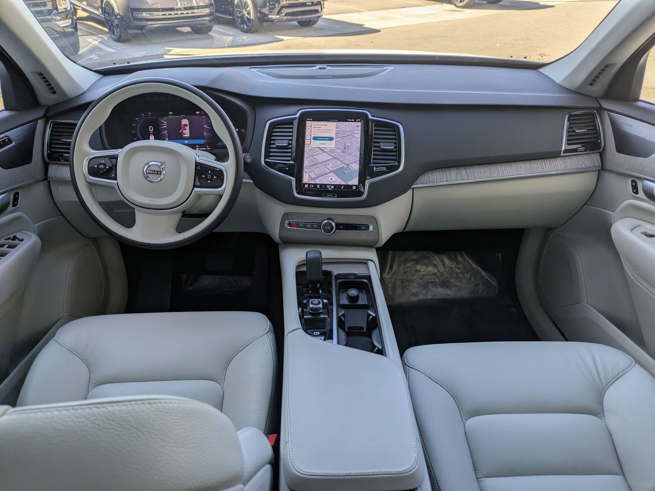 Used 2024 Volvo XC90 T8 Plus w/ Protection Package Premier image 27