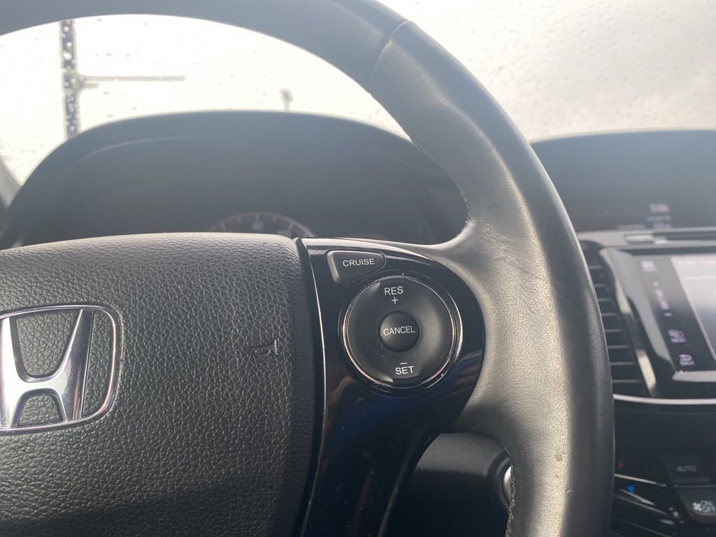 Used 2016 Honda Accord EX-L image 10