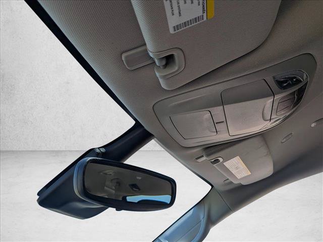 Used 2023 Chrysler Voyager LX FWD image 21