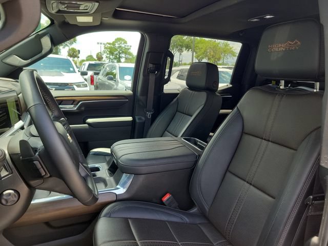 Certified 2025 Chevrolet Silverado 1500 High Country w/ High Country Premium Package AWD/4WD image 22