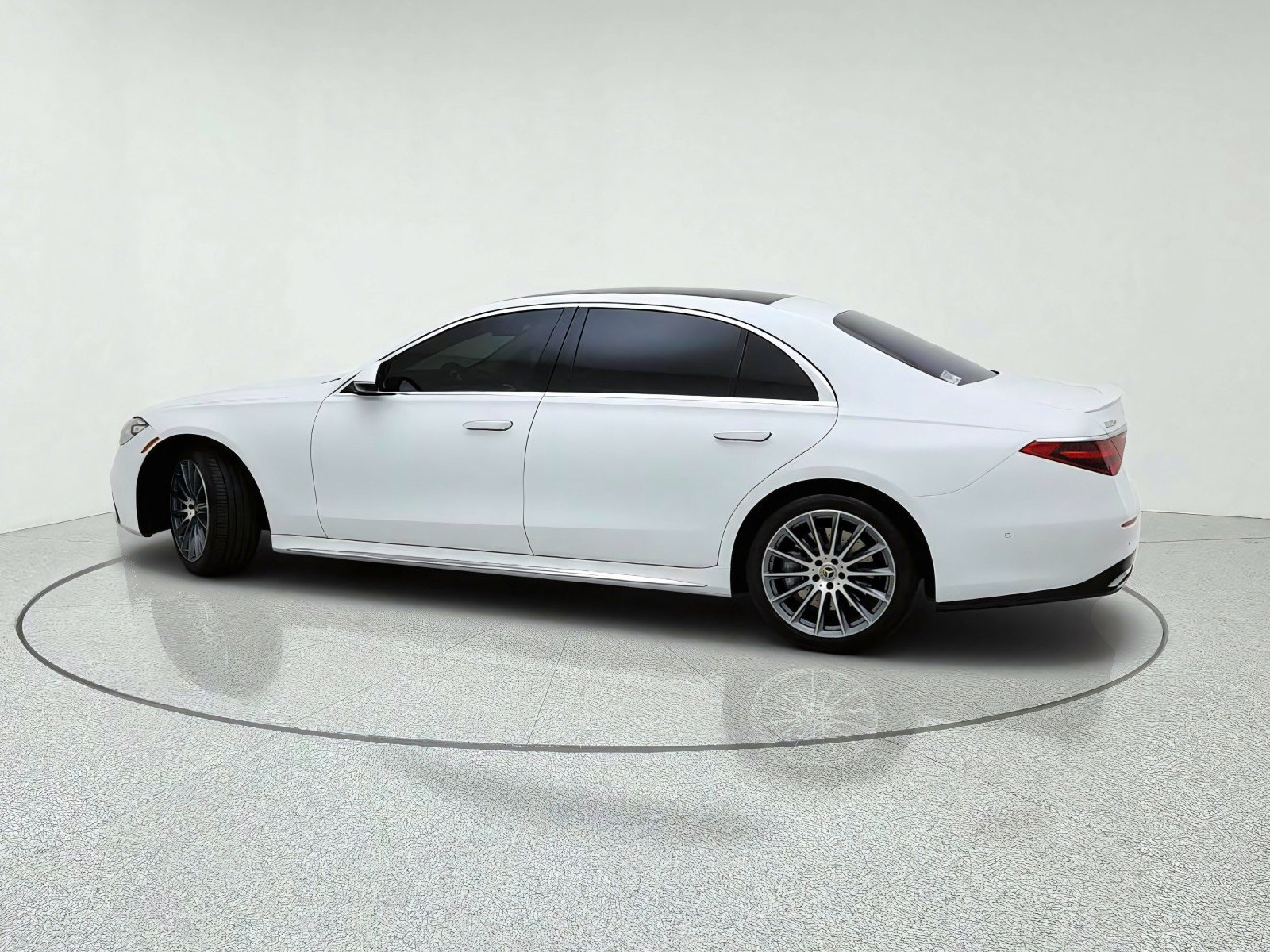 Certified 2025 Mercedes-Benz S 580 4MATIC Sedan image 13