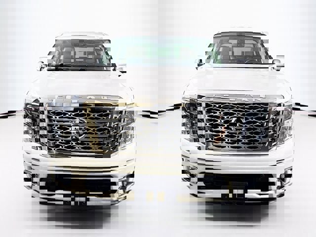 Used 2017 Nissan Titan Platinum Reserve image 2
