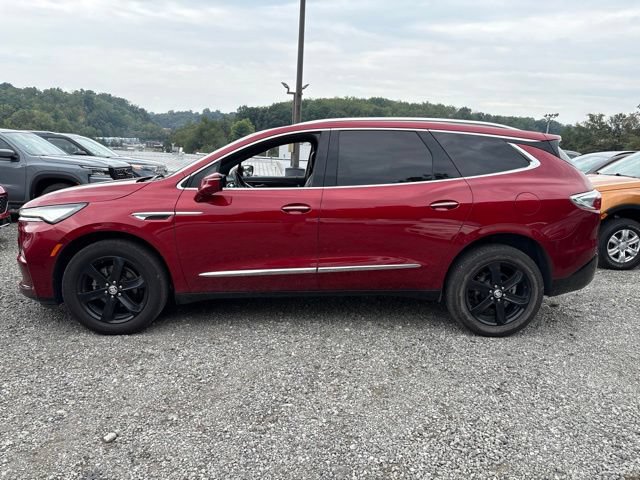 Used 2024 Buick Enclave Essence w/ Sport Touring Edition AWD/4WD image 2