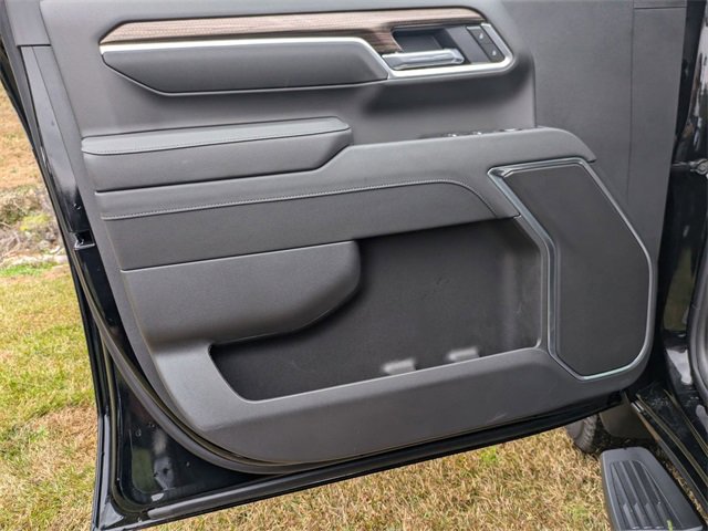 New 2026 Chevrolet Silverado 3500 LT w/ All Star Edition image 8