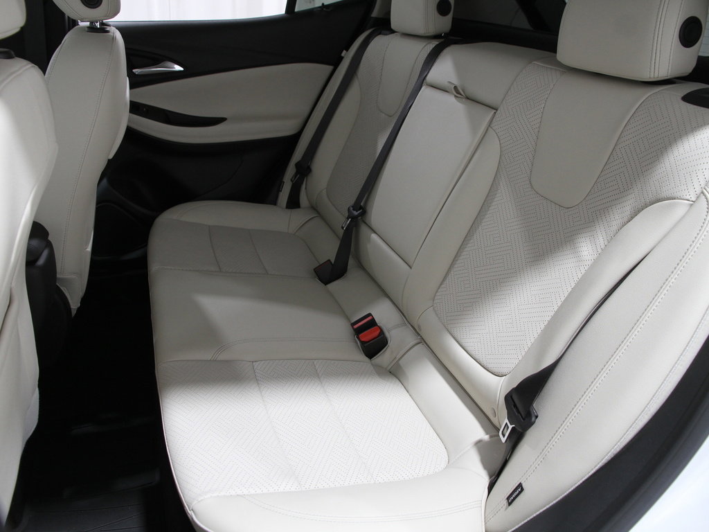 Used 2023 Buick Encore GX Essence w/ Experience Buick Package image 18