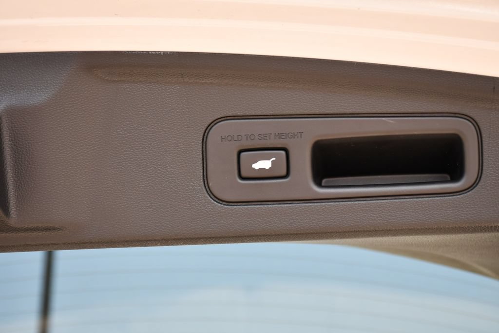 Used 2025 Acura MDX FWD w/ Technology Package image 43