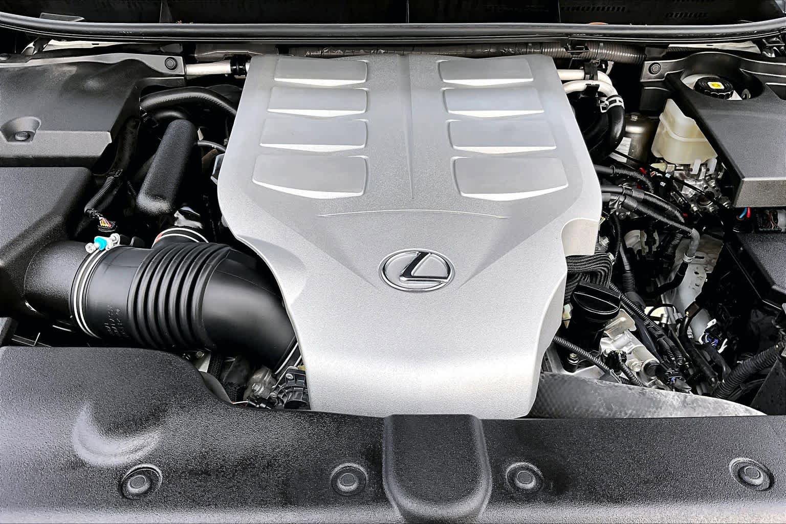 Used 2021 Lexus GX 460 Luxury w/ Accessory Package AWD/4WD image 32