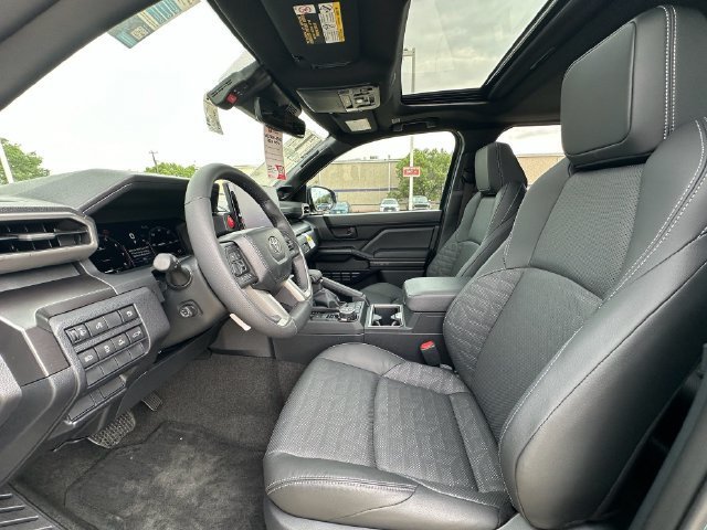New 2026 Toyota 4Runner TRD Off-Road Premium AWD/4WD image 24