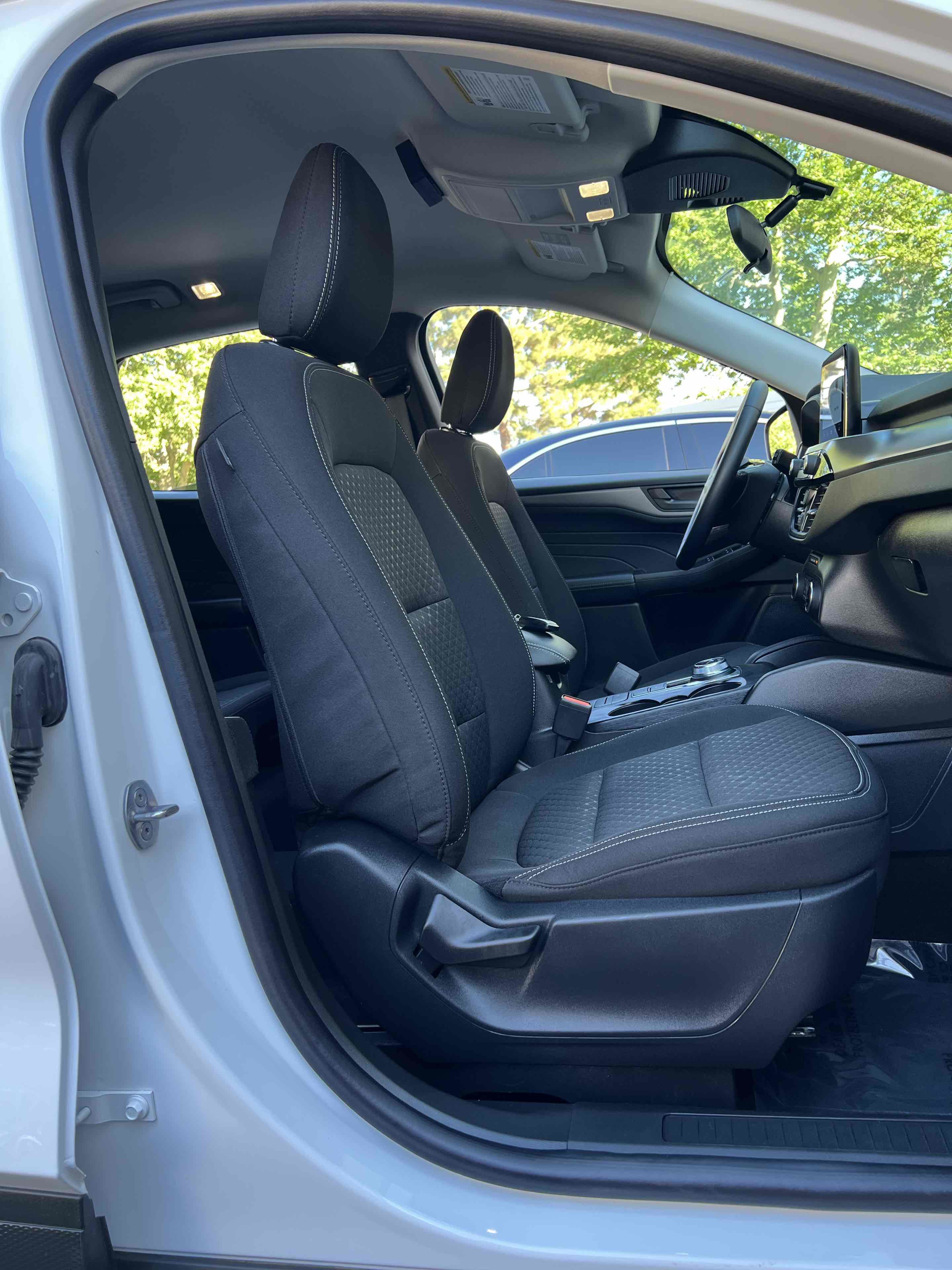 Used 2024 Ford Escape Active image 34