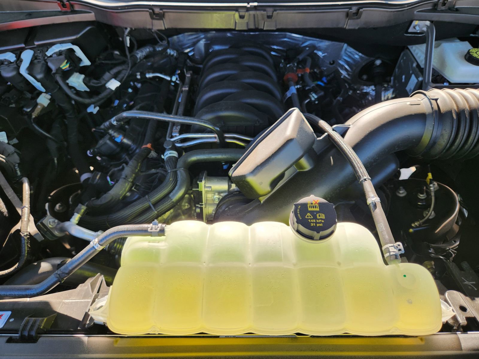 New 2025 Ford F150 Lariat w/ Equipment Group 502A High image 26