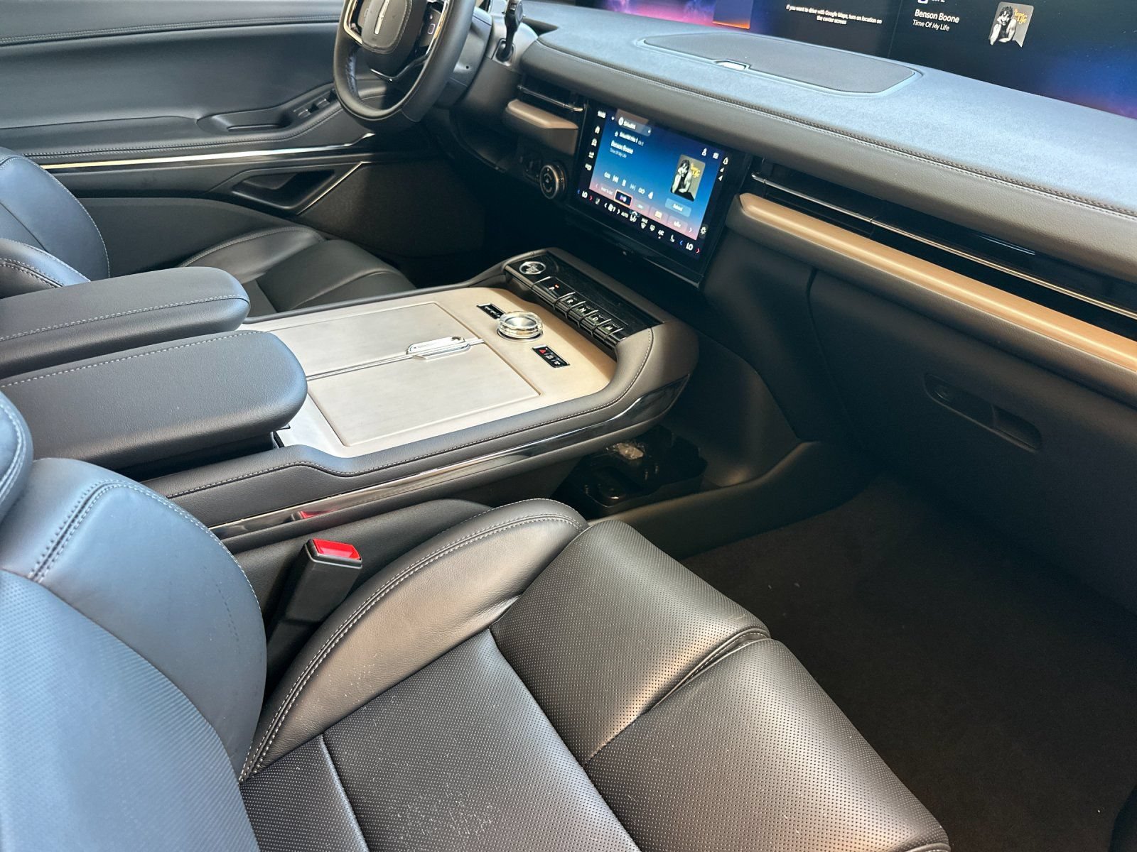 New 2026 Lincoln Navigator L Reserve w/ Jet Appearance Package AWD/4WD image 16
