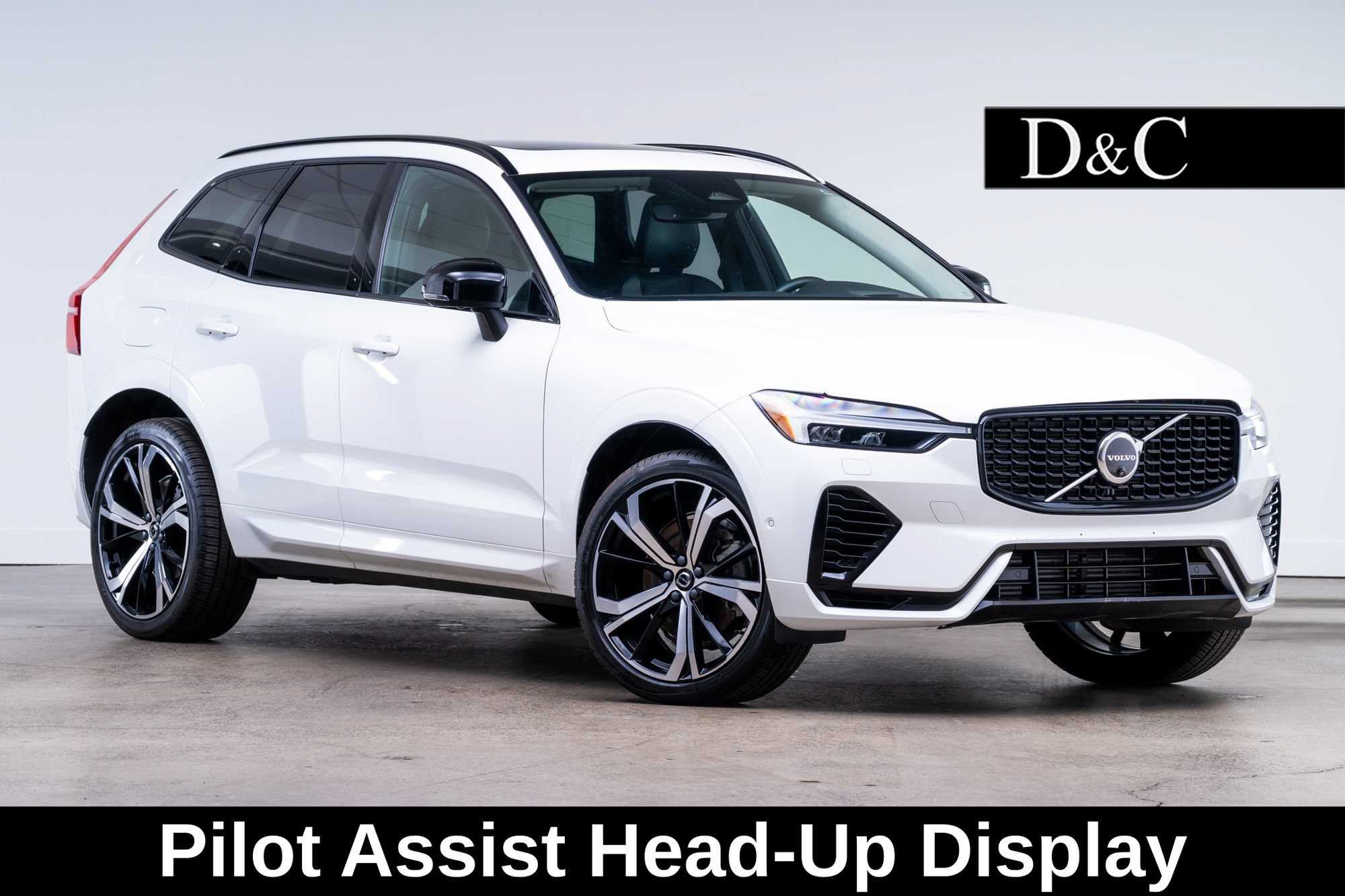 Used 2025 Volvo XC60 T8 Ultra w/ Protection Package Premier AWD/4WD image 1
