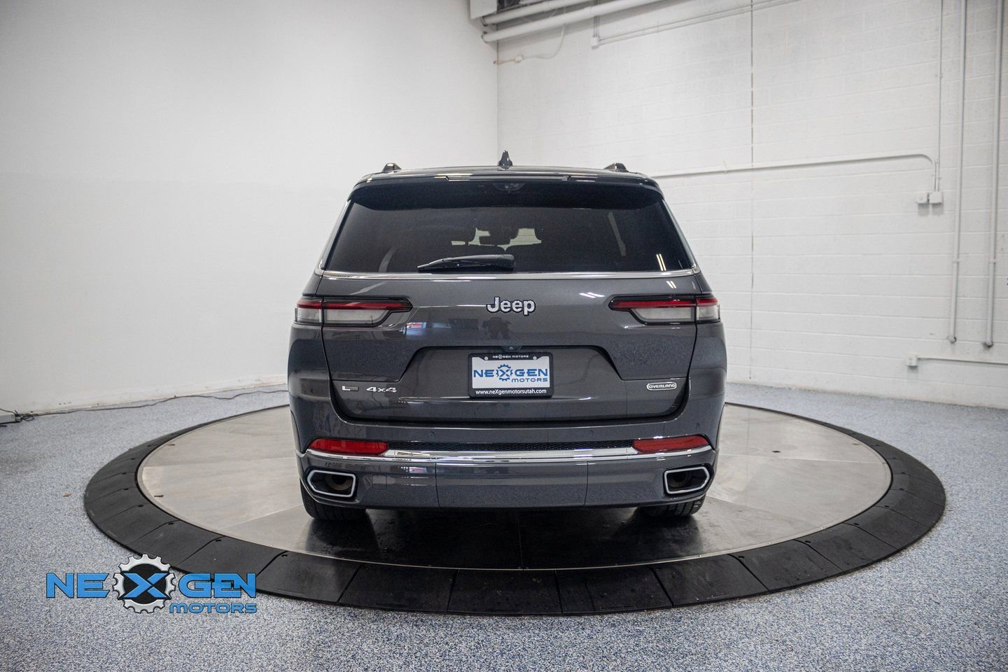 Used 2021 Jeep Grand Cherokee L Overland w/ Luxury Tech Group IV AWD/4WD image 6