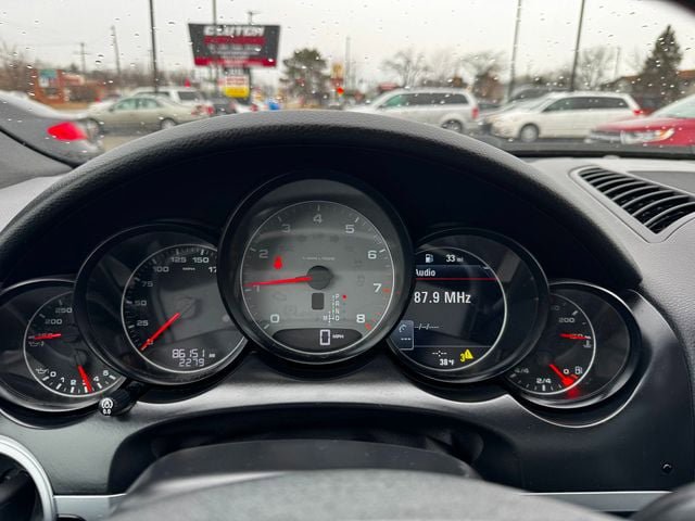 Used 2012 Porsche Cayenne S AWD/4WD image 12