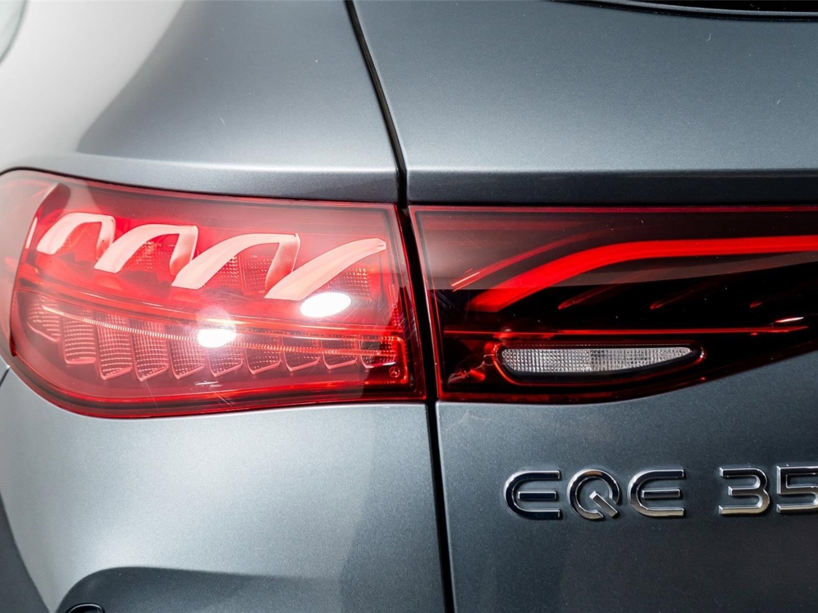 Used 2023 Mercedes-Benz EQE 350+ 4MATIC SUV image 11