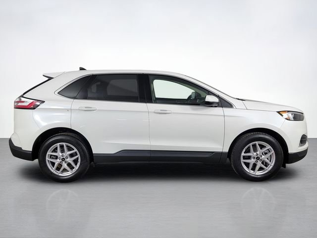 Used 2023 Ford Edge SEL w/ Convenience Package AWD/4WD image 2