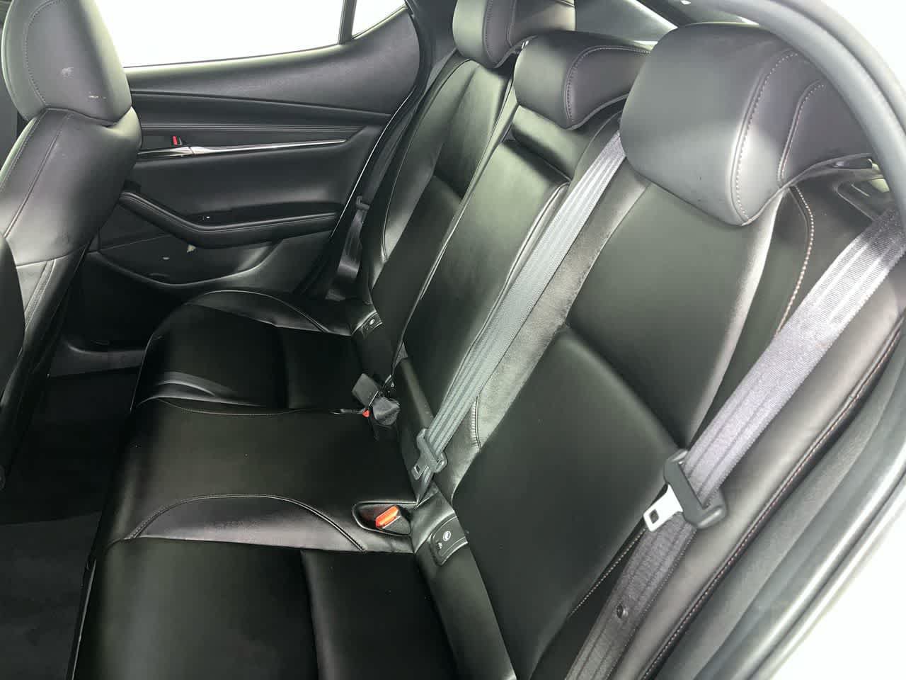 Used 2019 MAZDA MAZDA3 Hatchback w/ Preferred Package FWD image 27