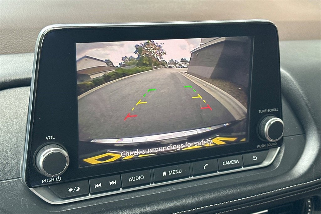 Used 2022 Nissan Rogue SV image 21