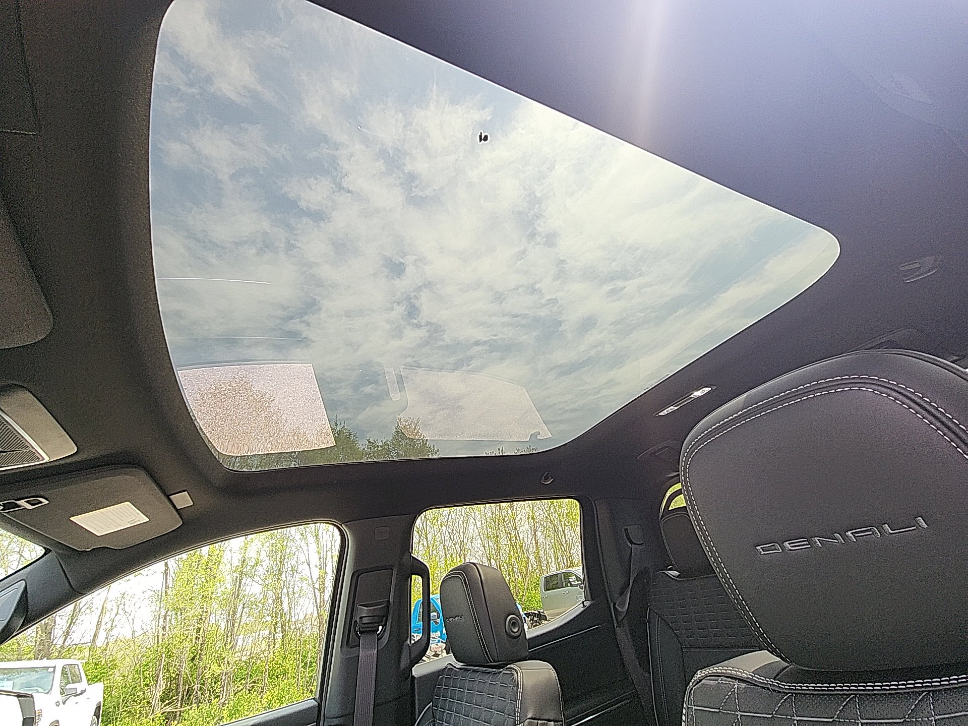 New 2025 GMC Sierra EV Denali image 28