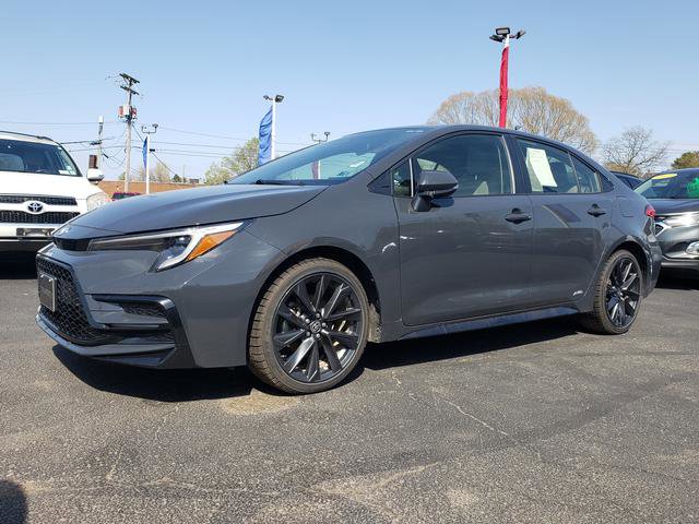Used 2024 Toyota Corolla SE AWD/4WD image 8