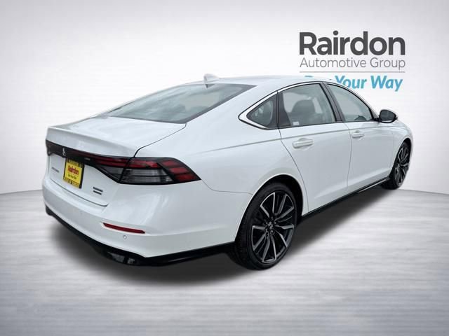 Used 2024 Honda Accord Touring image 7