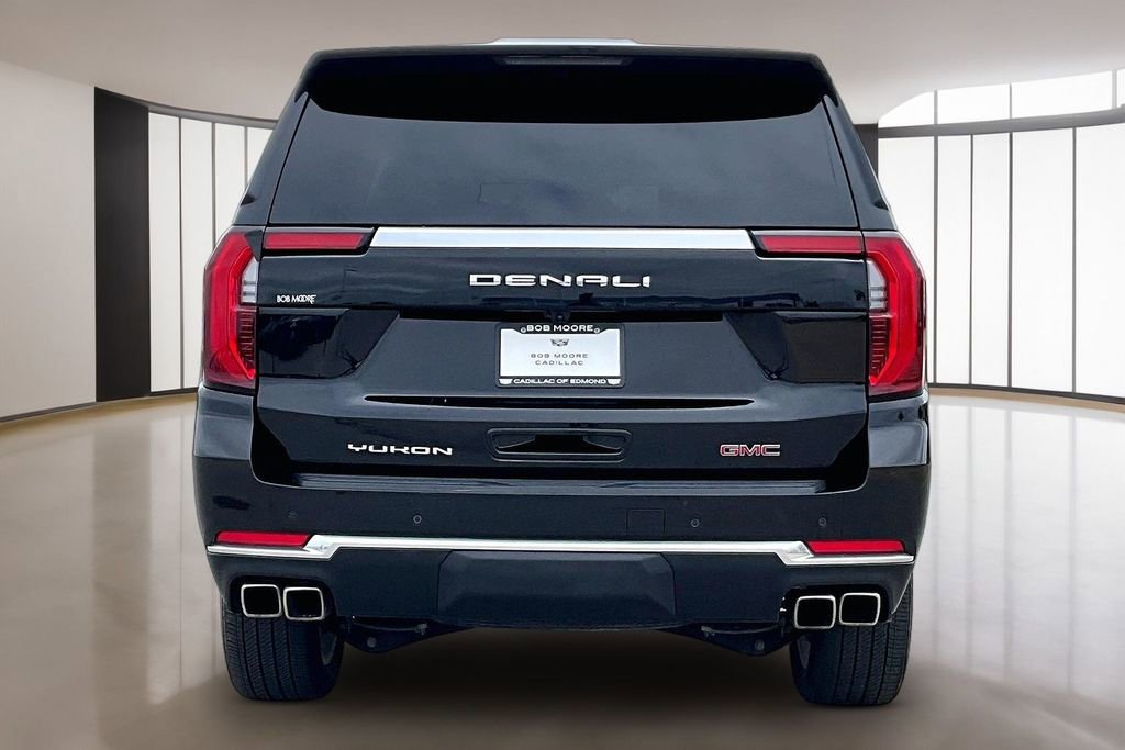 Used 2025 GMC Yukon XL Denali AWD/4WD image 4