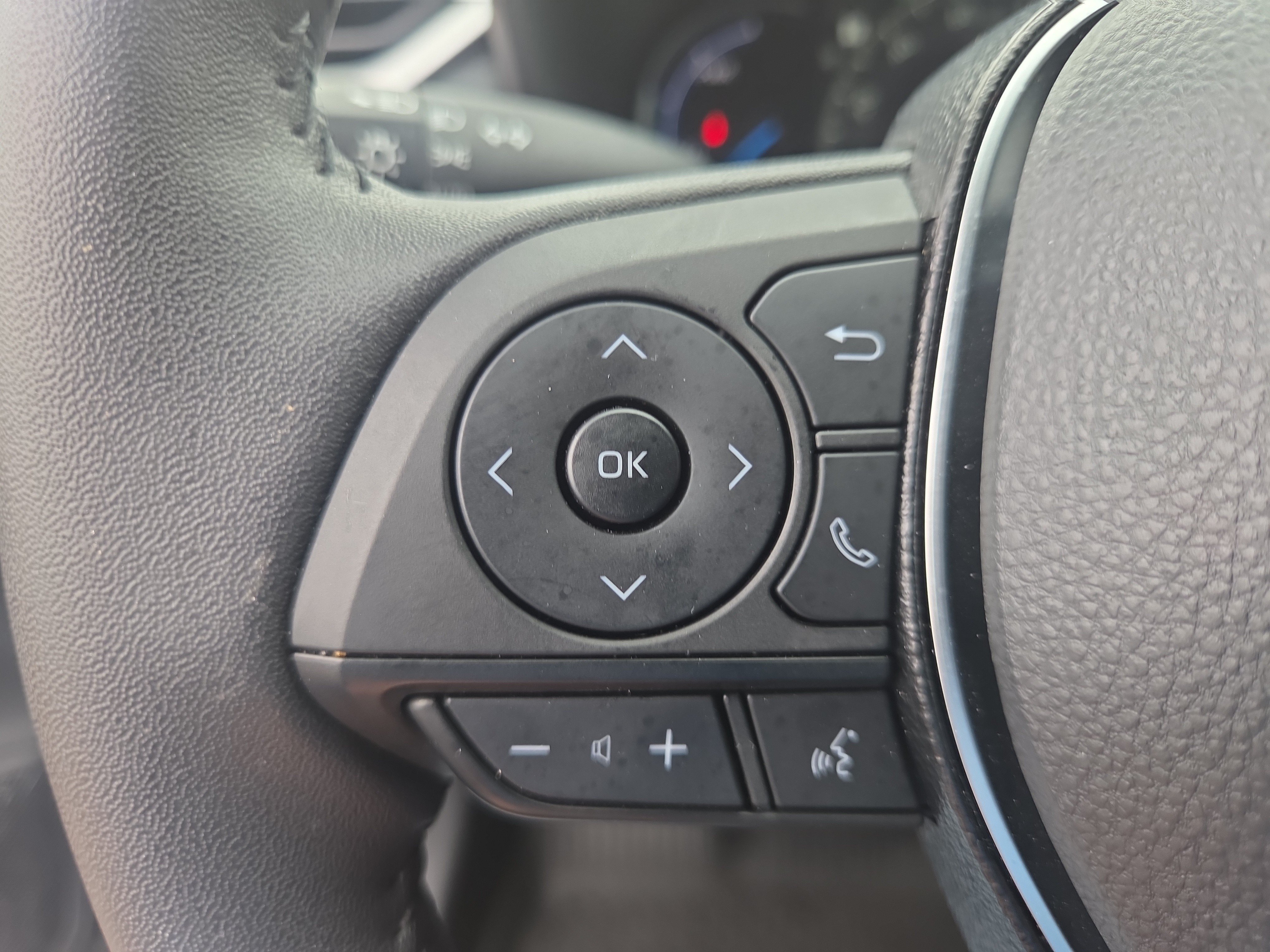 Certified 2022 Toyota RAV4 XSE AWD/4WD image 28