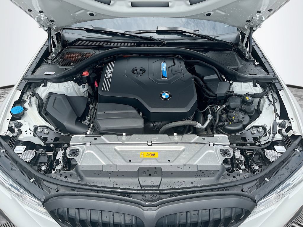 Used 2022 BMW 330e w/ M Sport Package RWD image 10