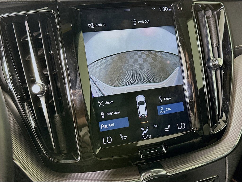 Used 2020 Volvo XC60 T5 R-Design w/ Protection Package Premier image 23