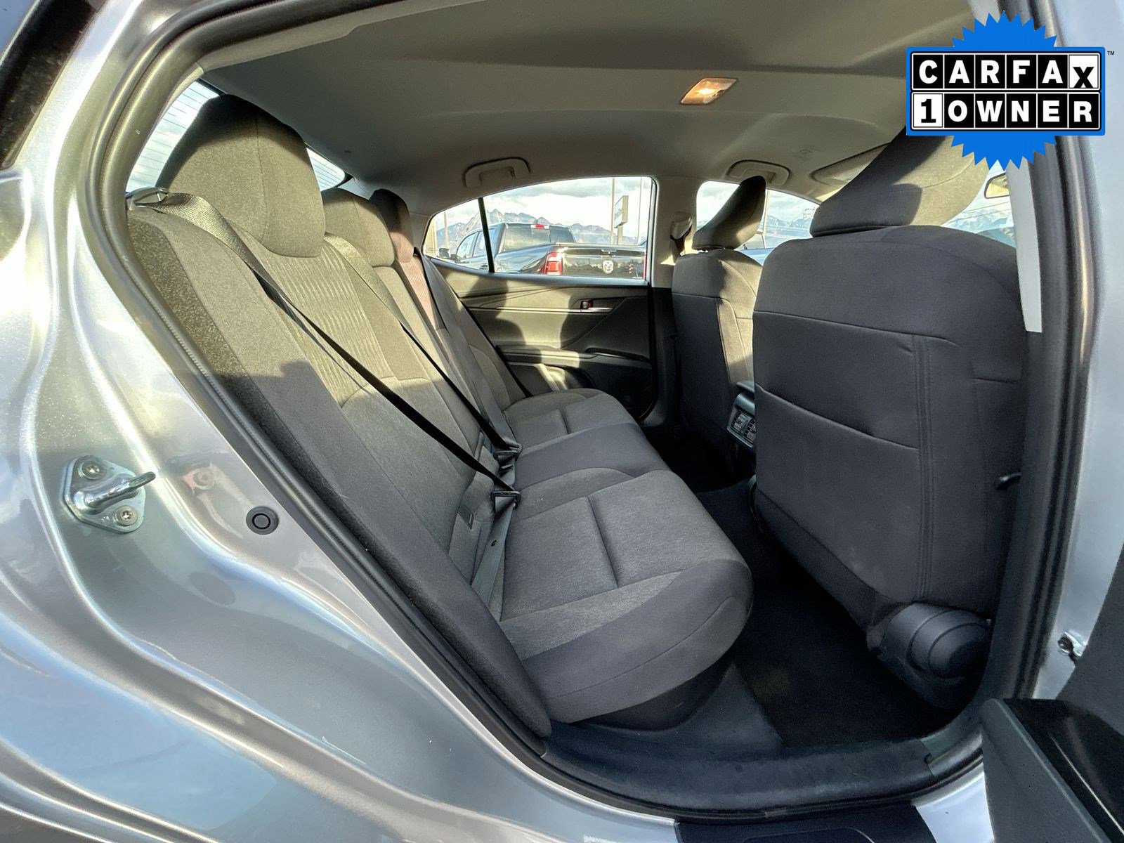 Used 2025 Toyota Camry SE image 26