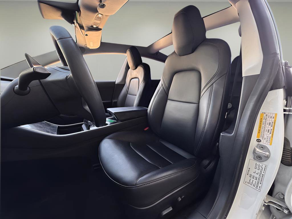 Used 2020 Tesla Model 3 Performance image 8
