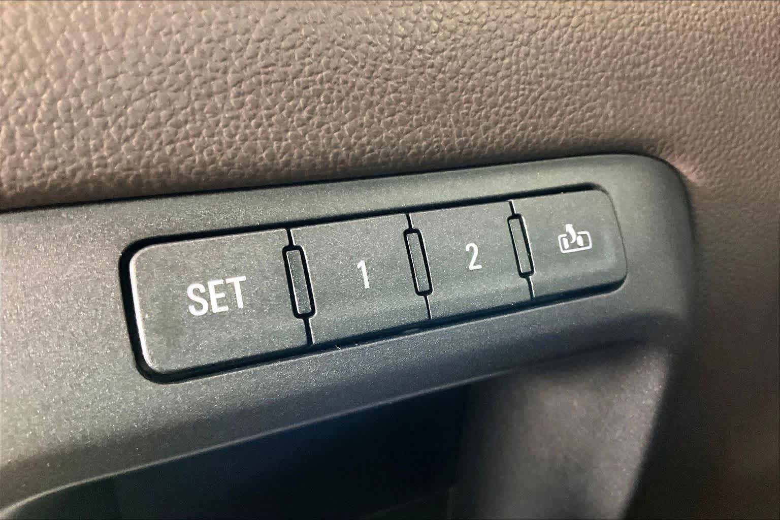 Used 2017 GMC Sierra 1500 Denali AWD/4WD image 34