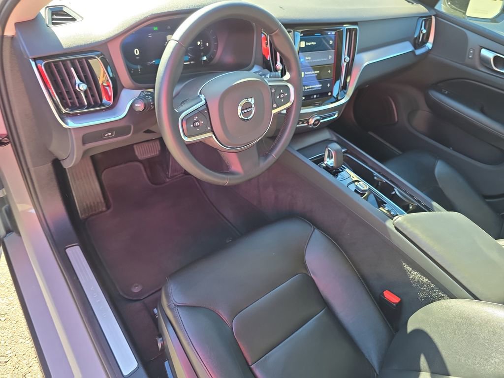 Certified 2024 Volvo S60 B5 Core image 9