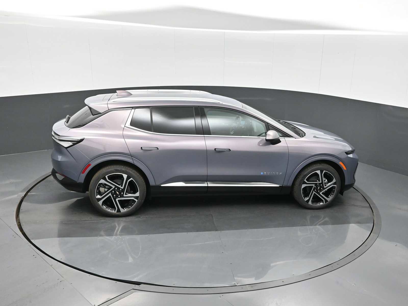 New 2026 Chevrolet Equinox EV LT image 17