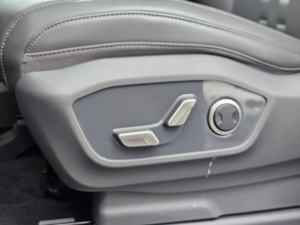 Certified 2024 Kia EV9 Wind AWD/4WD image 36