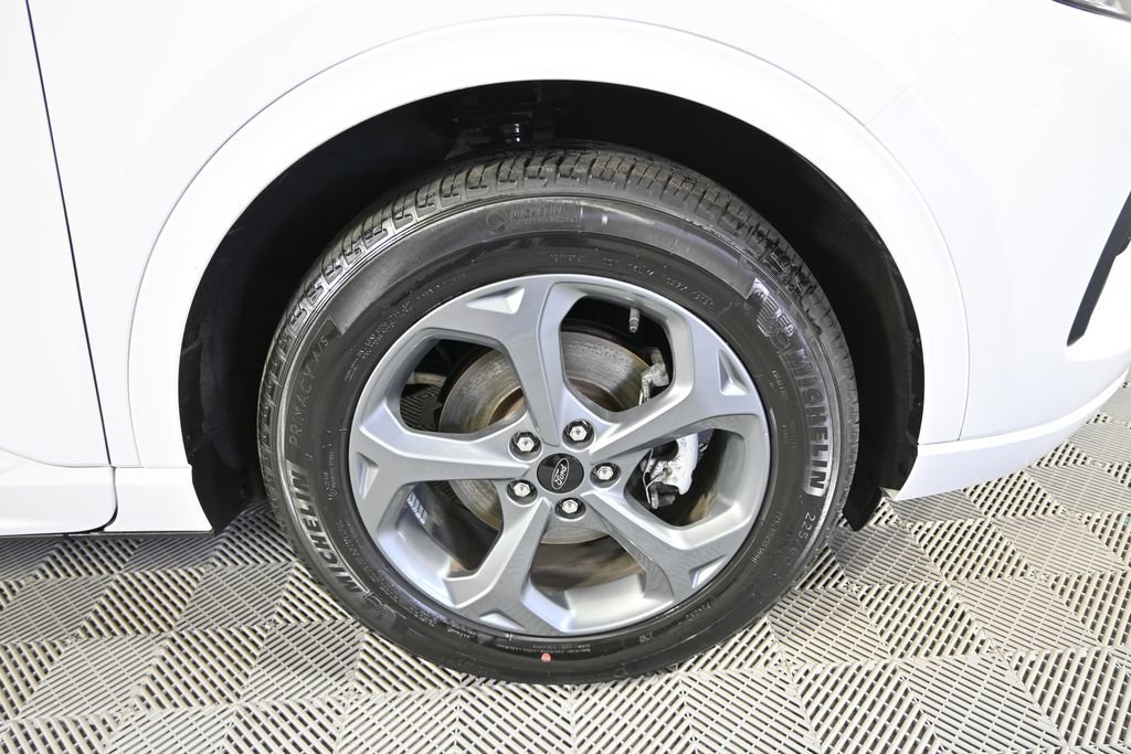 Used 2023 Ford Escape ST-Line Select w/ Tech Pack #1 AWD/4WD image 11