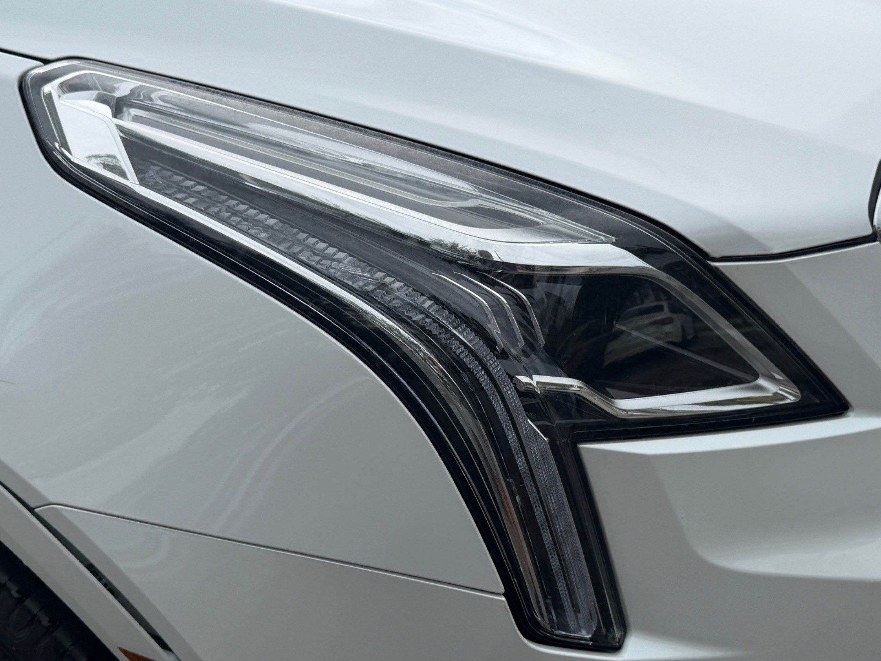 Used 2023 Cadillac XT5 Premium Luxury w/ Technology Package FWD image 9