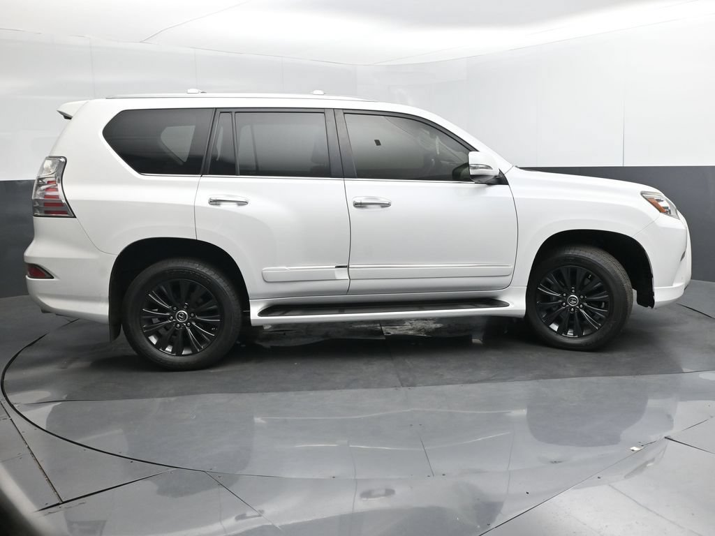 Used 2016 Lexus GX 460 w/ Premium Package AWD/4WD image 35