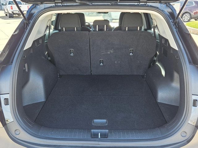 Used 2025 Kia Sportage LX image 6