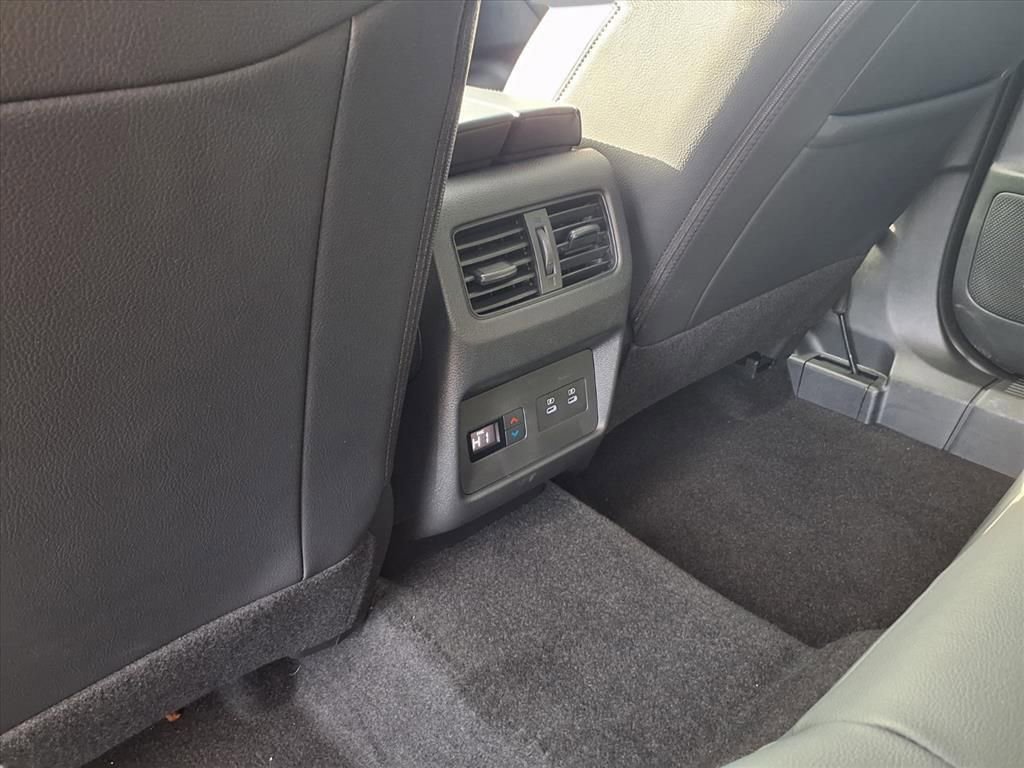 Certified 2025 Nissan Rogue SL w/ Tech Package image 25