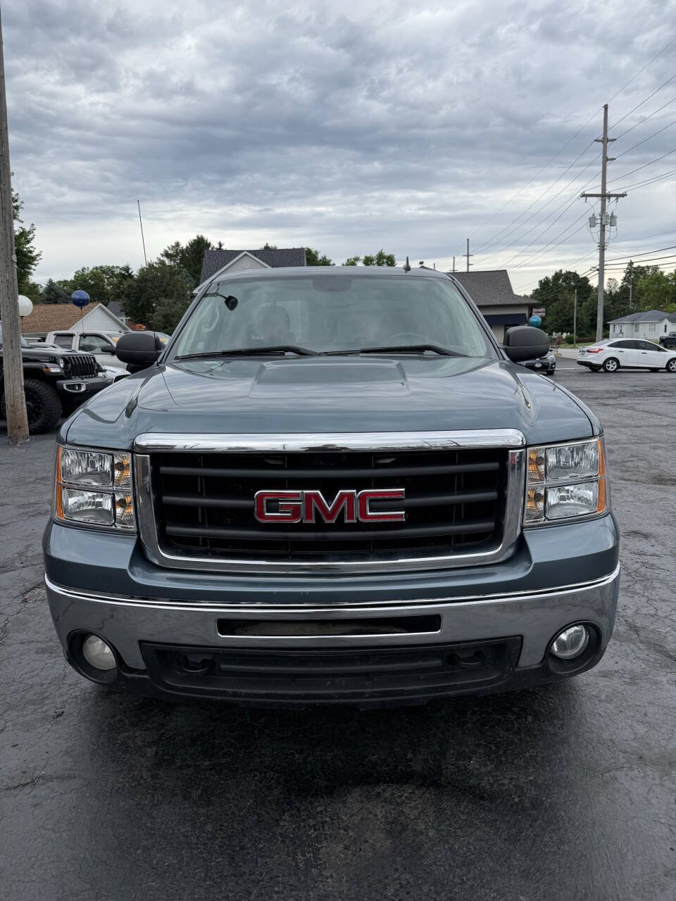 Used 2011 GMC Sierra 1500 SLE w/ Power Tech Package AWD/4WD image 2