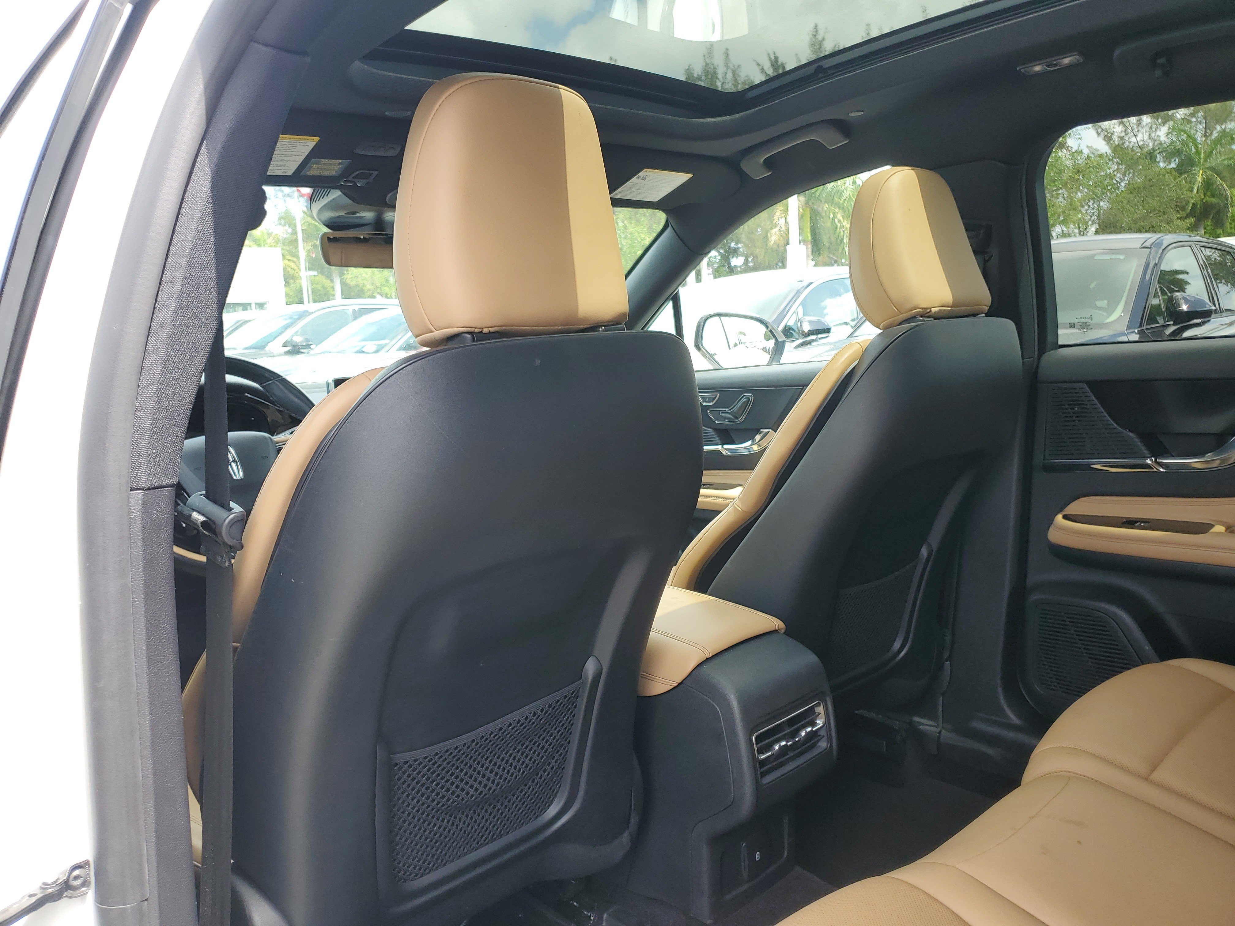 Used 2022 Lincoln Corsair Reserve FWD image 11